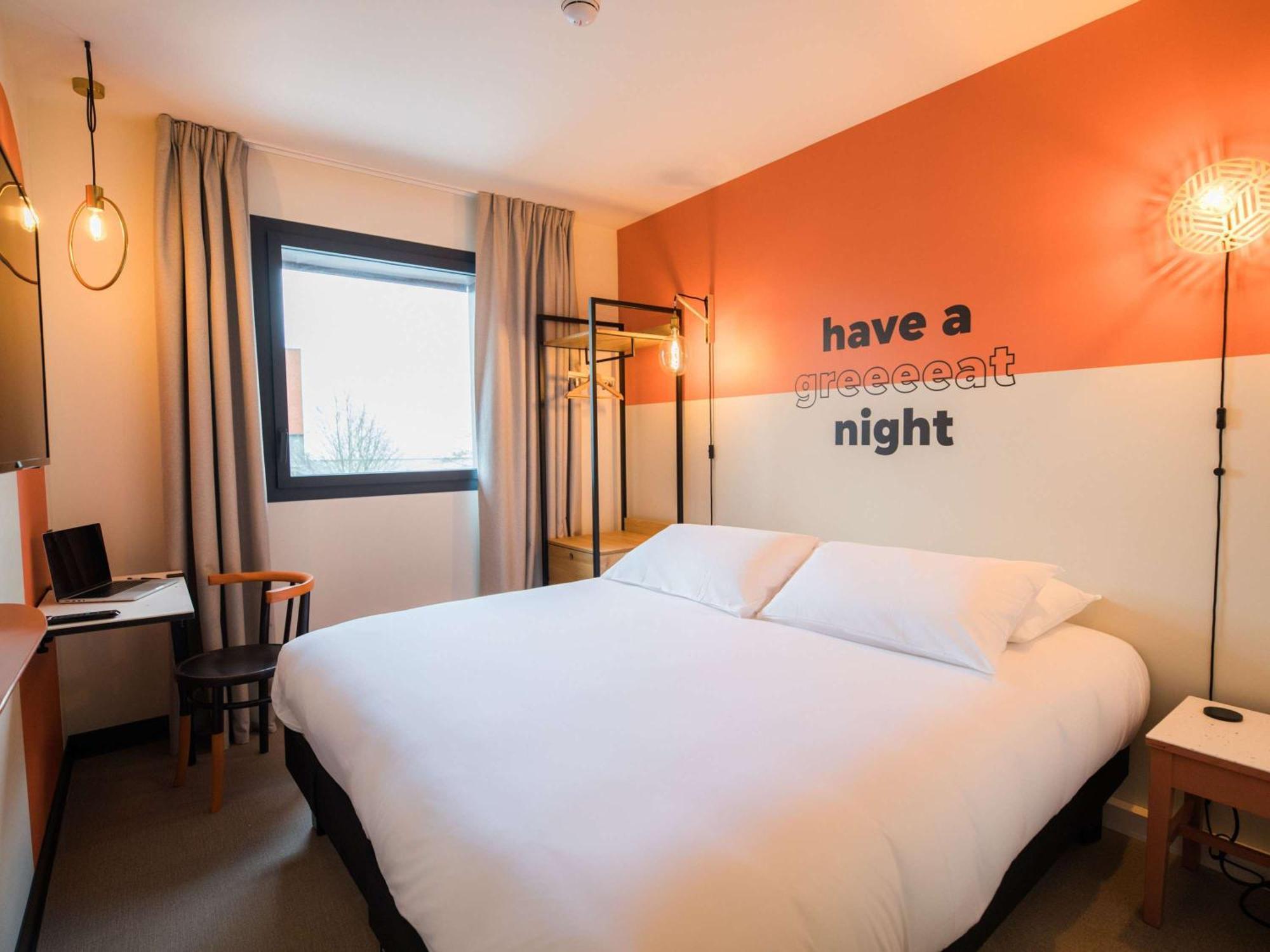 Greet Hotel Brest Aeroport Guipavas Eksteriør billede